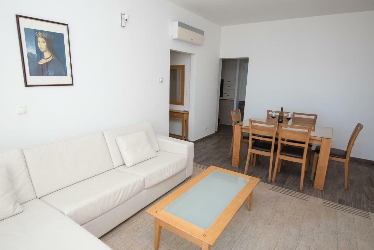 Apartments Vela Sollis Marusici  Bagian luar foto